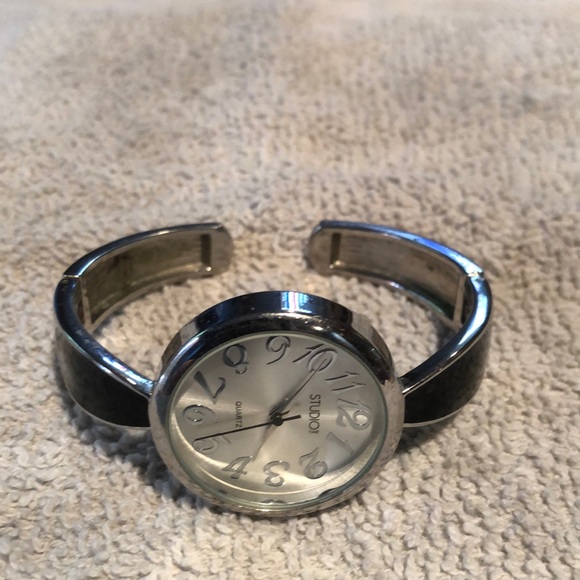 Studio time Quartz watch with hinges and large face - Picture 1 of 3